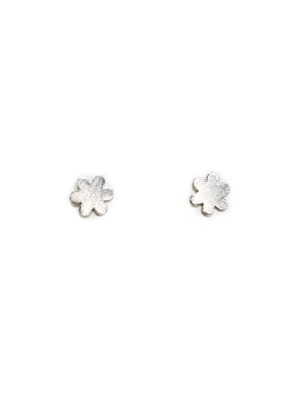 Premium Jewelry, Premium Discounts – Act Fast Petite Flower Studs - Silver