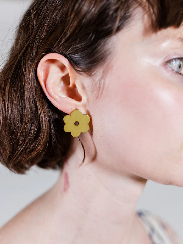 Timeless Jewelry Styles At Wallet-Friendly Prices Retro Bloom Studs - Chartreuse