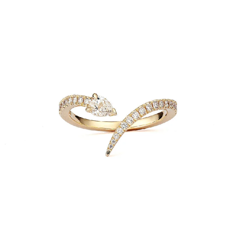 Your Dream Jewelry At Dream Prices – Shop Now Drop Swirl 18K Gold Ring w. Diamonds