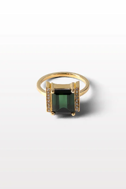 Luxury Handcrafted Jewelry For Elegant Looks Lustre 07 18K Gold Ring w. Diamonds & Tourmaline