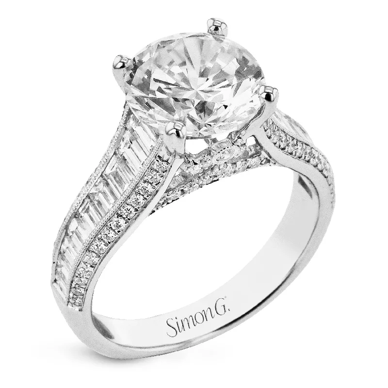 Trendy Minimalist Jewelry For Everyday Wear Round-cut Engagement Ring in 18k Gold with Diamonds Trendy Minimalist Jewelry For Everyday Wear Round-cut Engagement Ring in 18k Gold with Diamonds