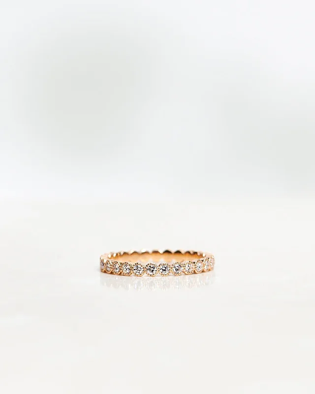 Astrid Vintage Style Band 18K Gold, Whitegold or Rosegold Ring w. Diamonds