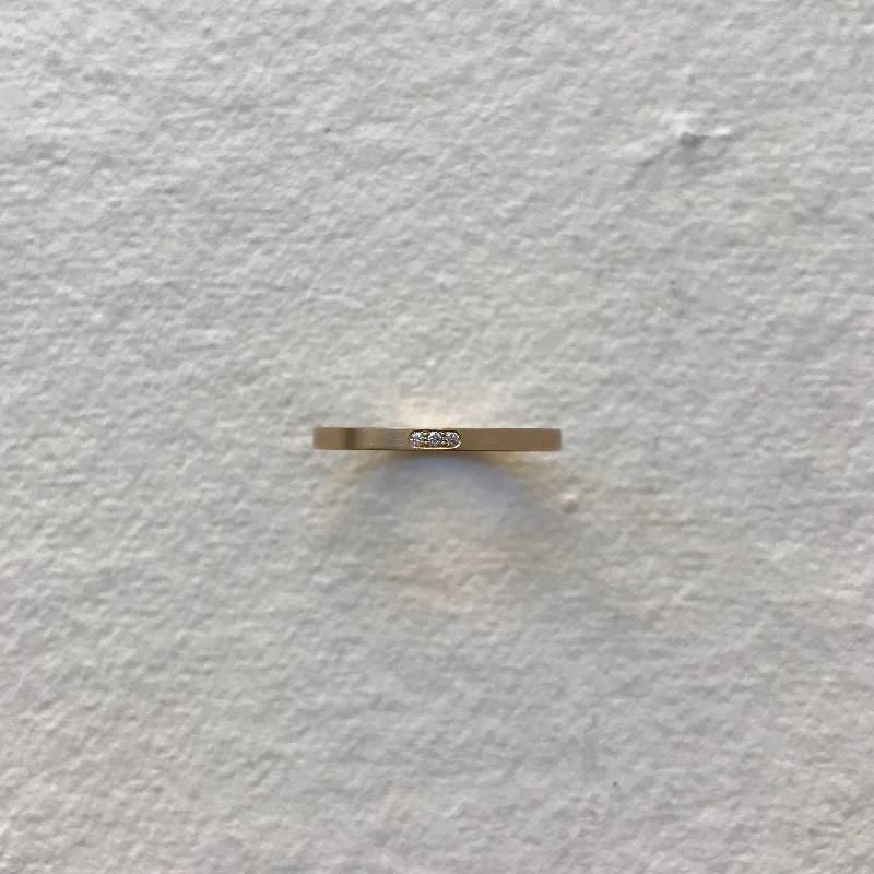 Accessorize For Less – Luxury Jewelry At Affordable Prices MOON Phases 14K Gold Ring w. Diamonds