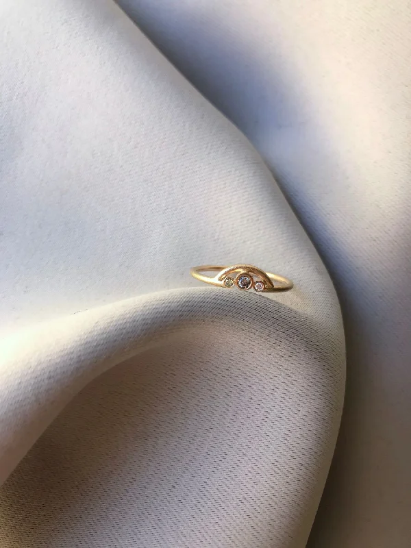 RAINBOW 14K Gold Ring w. Diamond