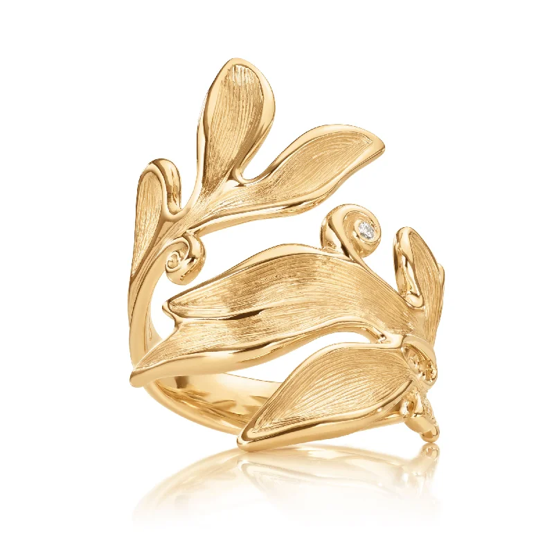 Versatile Layering Jewelry For Effortless Chic Forest Large 18K Gold Ring w. Diamond
