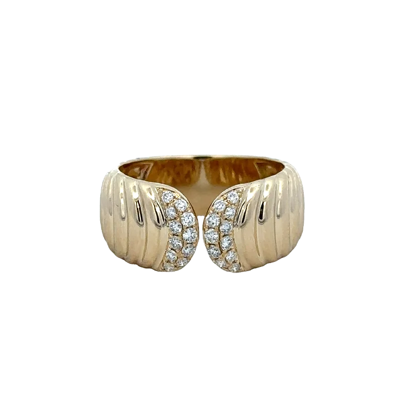 Eco-Friendly Sustainable Jewelry For Conscious Buyers Ribbed Diamond Fashion Ring in Yellow Gold Eco-Friendly Sustainable Jewelry For Conscious Buyers Ribbed Diamond Fashion Ring in Yellow Gold