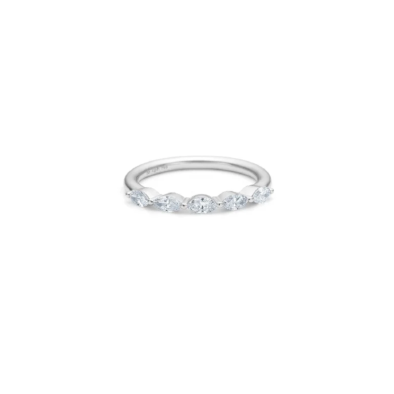 Her Love 18K Whitegold Ring w. Diamonds