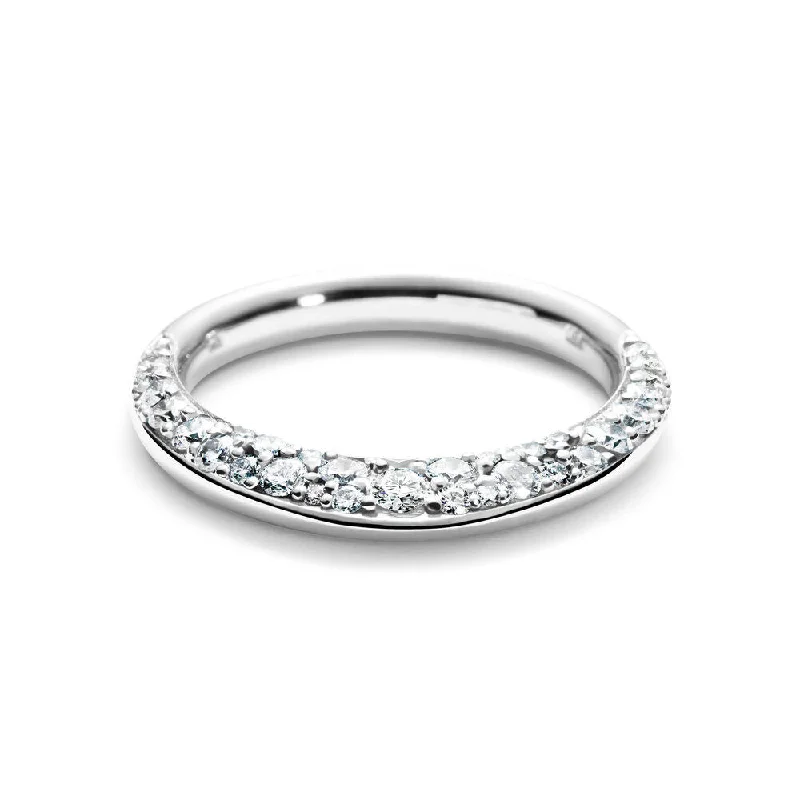 Single Pave 18K White Gold Ring w. Diamonds