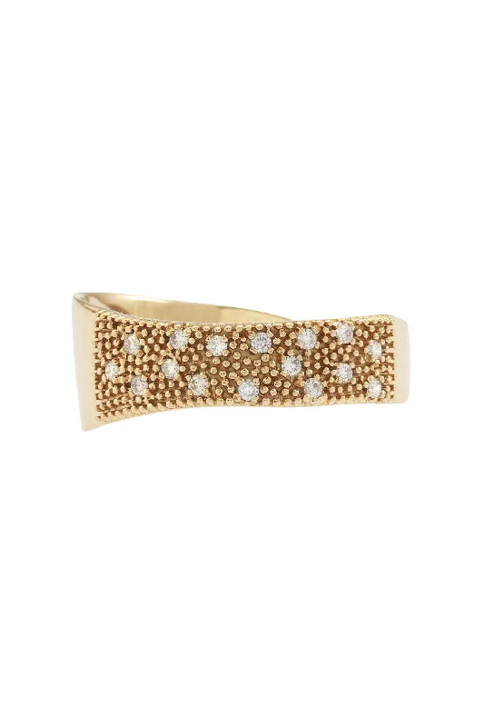 Exclusive Jewelry Bundles At Discounted Rates Irregular Band 18K Gold Ring w. Diamonds Exclusive Jewelry Bundles At Discounted Rates Irregular Band 18K Gold Ring w. Diamonds