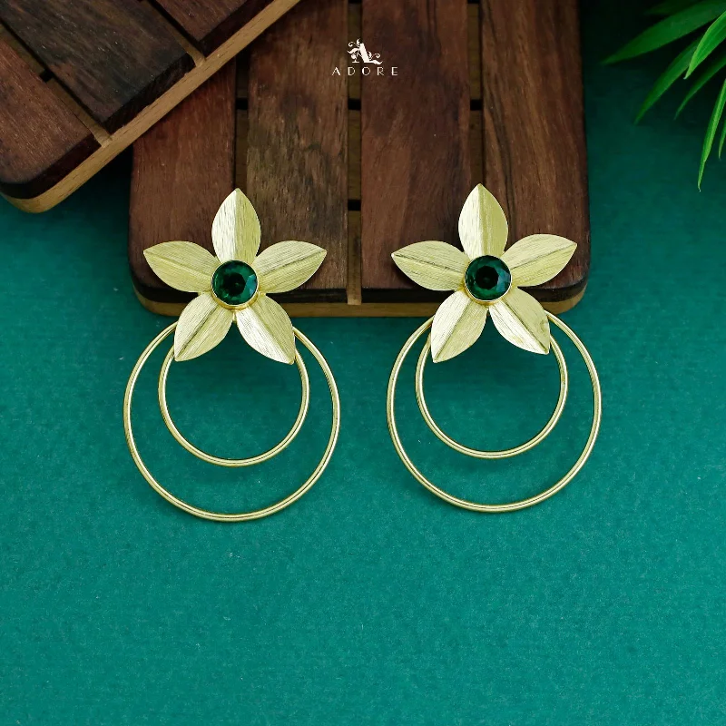 Golden Dual Circle And Penta Leaf Glossy Earring