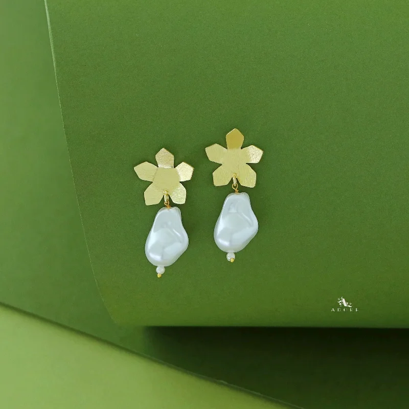 Best Jewelry Deals – Shop Premium Pieces At Great Prices Golden Flower Baroque Pearl Earring