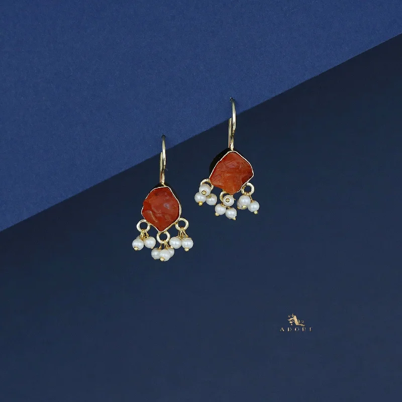 Luxury Meets Affordability – Jewelry Sale Now Live Golden Raw Stone Hanging Pearl Drop