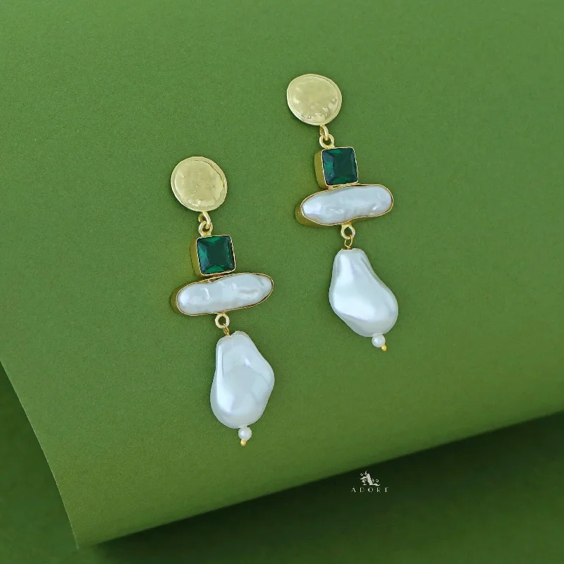 Elegant Jewelry Styles At Budget-Friendly Prices Golden Round Glossy Stone Baroque Earring