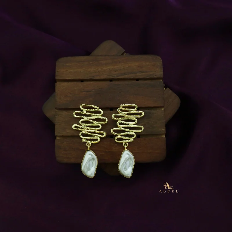 Affordable Glamour – Premium Jewelry For Less Golden Swirl Baroque Earring