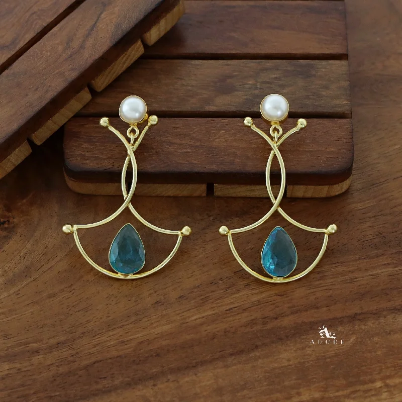 Triple Golden Arc Glossy Drop Pearl Earring