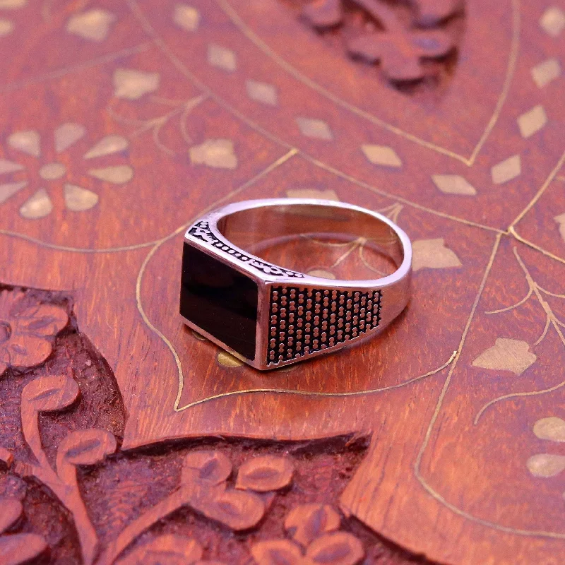 High-End Jewelry, Now More Affordable Than Ever Amazing black enamel 925 sterling silver vintage design handmade gorgeous ring band fabulous unisex gifting ring from india sr246