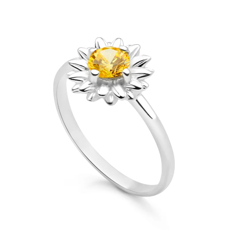Make Every Moment Shine – Jewelry Discounts Available Daisy Divine Ring