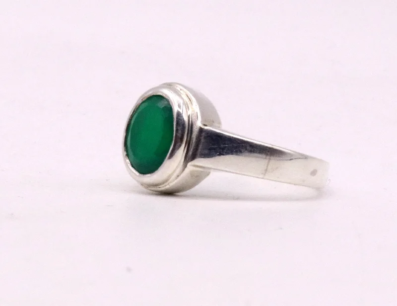 Elegant Jewelry, Affordable Luxury – Shop Now Fabulous green stone Solid silver handmade ring band with gorgeous unisex ring from india sr-59