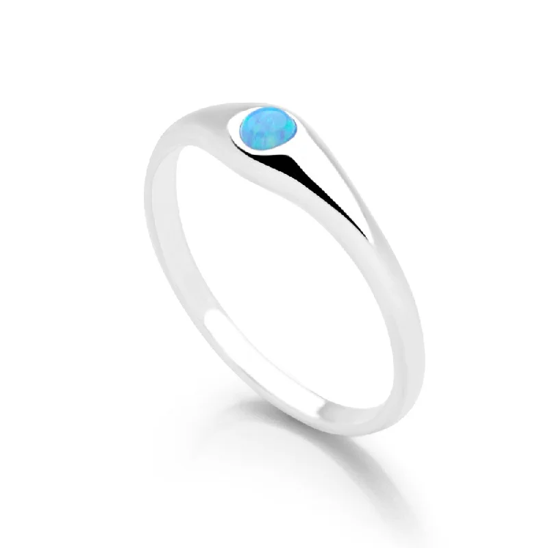 Save On Luxury Jewelry Pieces – Limited-Time Offers Isla Moon Ring