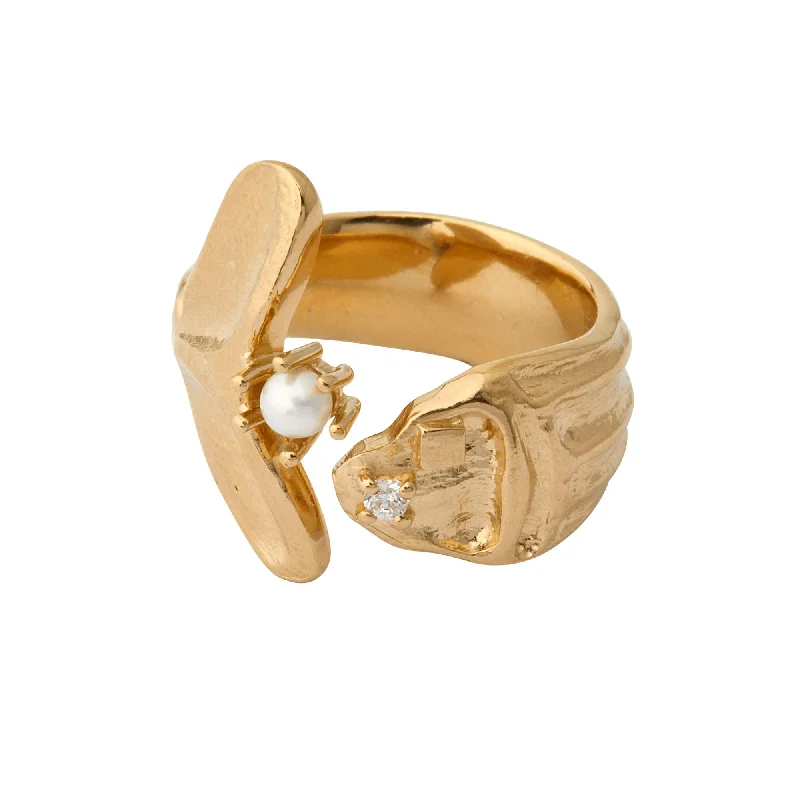 Chic And Stylish Jewelry At Exclusive Prices Ocean Being Gold Plated Ring w. Pearl & Zirconia Chic And Stylish Jewelry At Exclusive Prices Ocean Being Gold Plated Ring w. Pearl & Zirconia