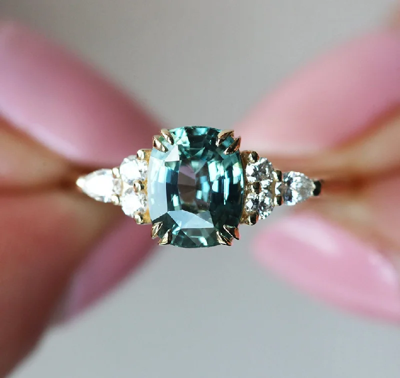 Judy Mint Sapphire Diamond Ring