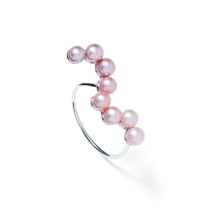 Discounted Jewelry For A Glamorous Look Curves Silver Ring w. Pearls