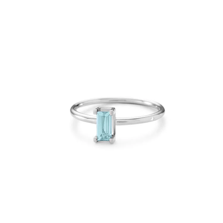 Elegant Jewelry, Exclusive Prices – Shop Now Nord Turned 18K Whitegold Ring w. Aquamarine Elegant Jewelry, Exclusive Prices – Shop Now Nord Turned 18K Whitegold Ring w. Aquamarine