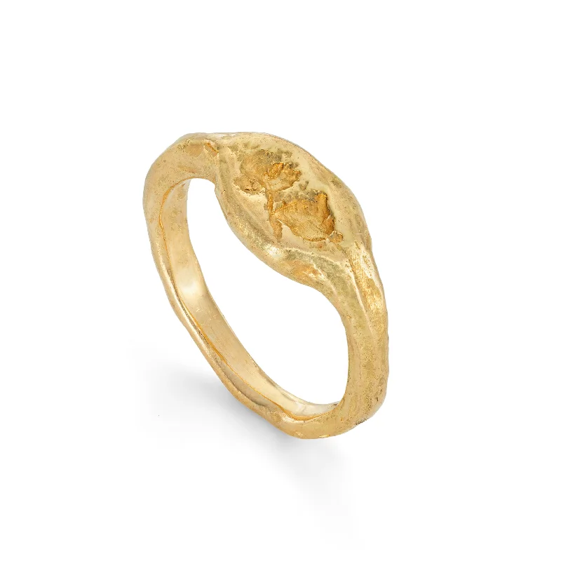 Grab Your Favorite Jewelry At The Lowest Prices Madron Signet Ring 18ct Gold