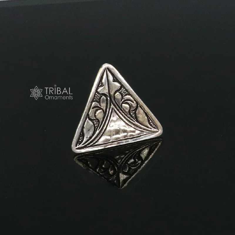 Don't Miss Out On Jaw-Dropping Jewelry Discounts Triangle shape Traditional cultural design 925 sterling silver adjustable ring, best tribal ethnic jewelry Navratri dance jewelry sr388
