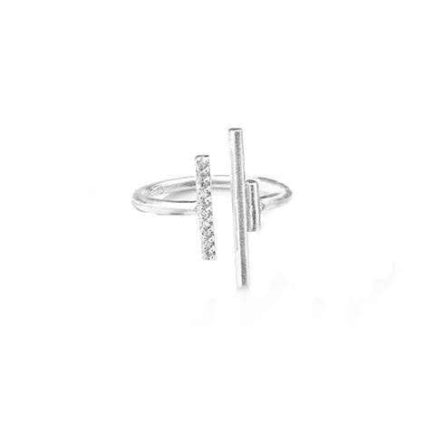 Limited-Stock Jewelry Sale – Once It's Gone, It's Gone Empire Silver Ring w. Zirconia Limited-Stock Jewelry Sale – Once It's Gone, It's Gone Empire Silver Ring w. Zirconia