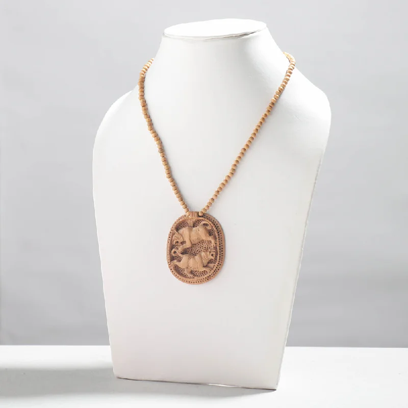 Unbeatable Offers On Luxury And Everyday Jewelry Fine Hand Carved Kadam Wooden Pendant Necklace