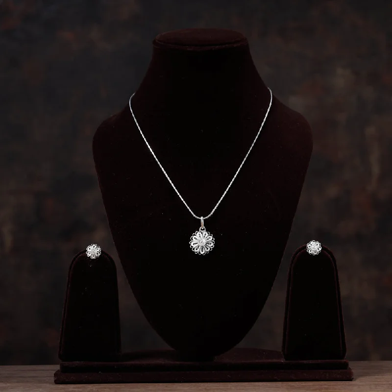 Affordable Luxury Jewelry – Style At A Great Price Kalinga Filigree Sterling Silver Necklace Set
