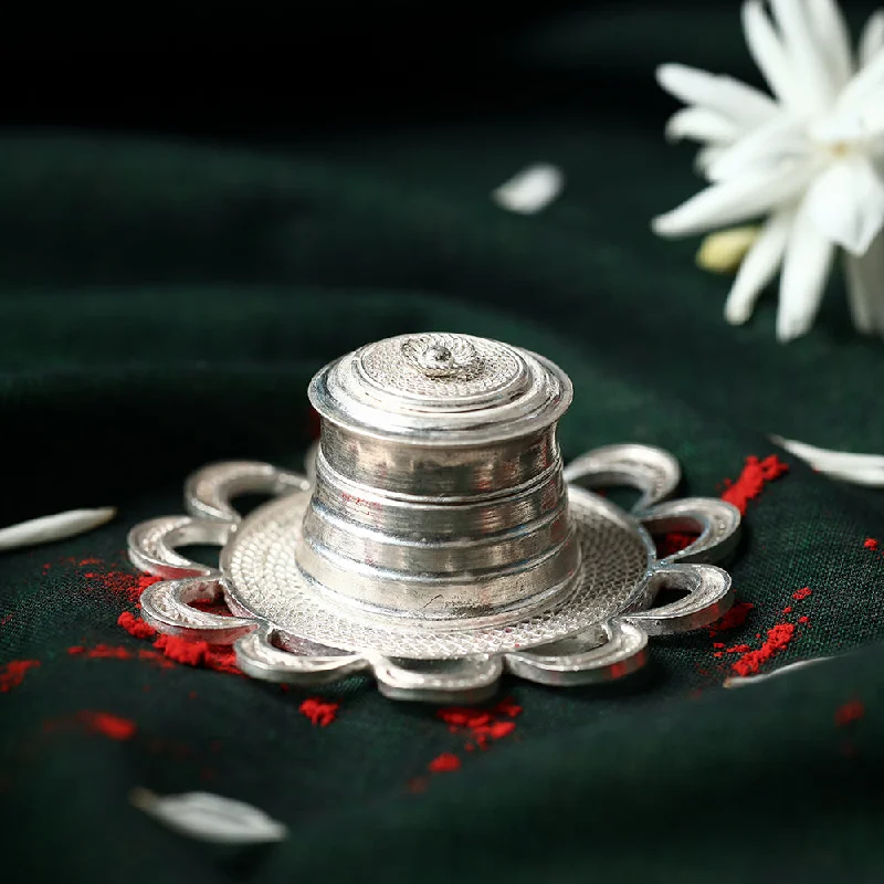 Exclusive Jewelry Sale – Grab Timeless Pieces Now Silver Sindoor Box