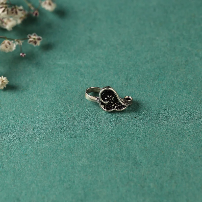Handcrafted Beauty At Affordable Prices Antique Padma Sterling Silver Nosepin
