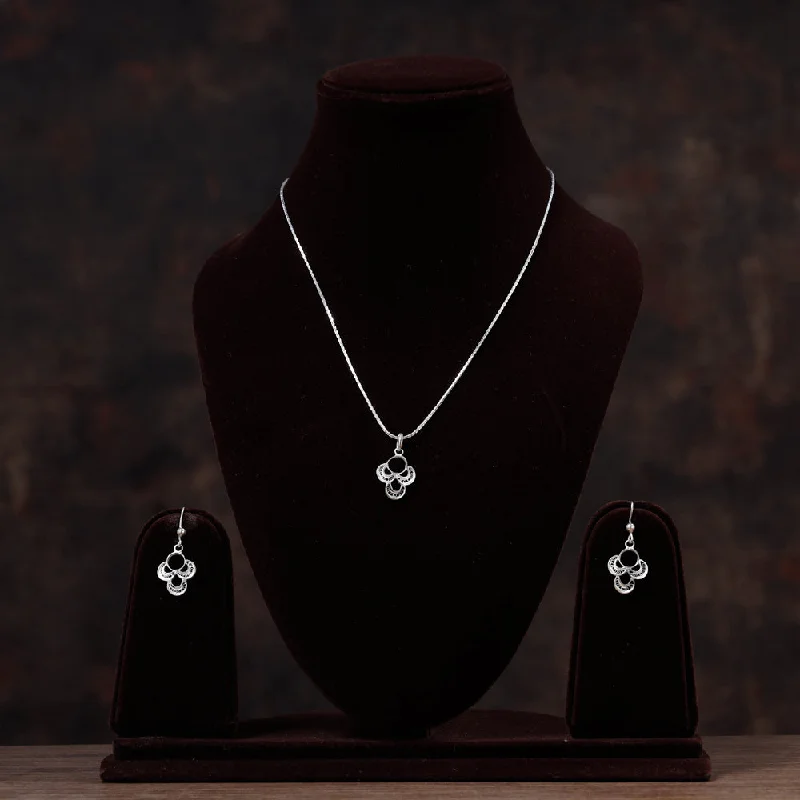 Upgrade Your Jewelry Collection For Less Kalinga Filigree Sterling Silver Necklace Set