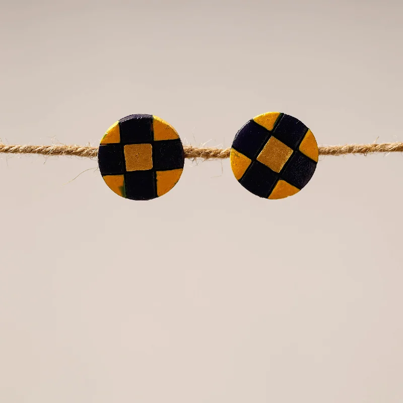 Jewelry Clearance Event – Last Chance For Stunning Deals Bishnupur Handpainted Round Shape Terracotta Stud Earrings