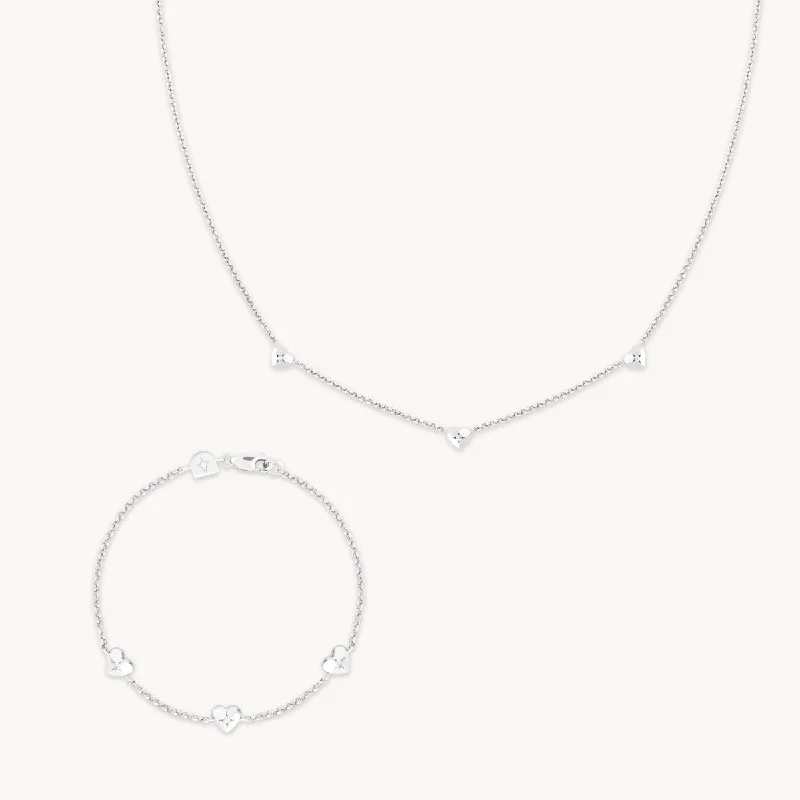 Timeless Elegance At Unbelievable Discounts Heart Charm Gift Set in Silver