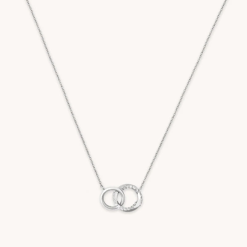 Sparkle On A Budget – Fine Jewelry For Less Orbit Crystal Chain Necklace in Silver
