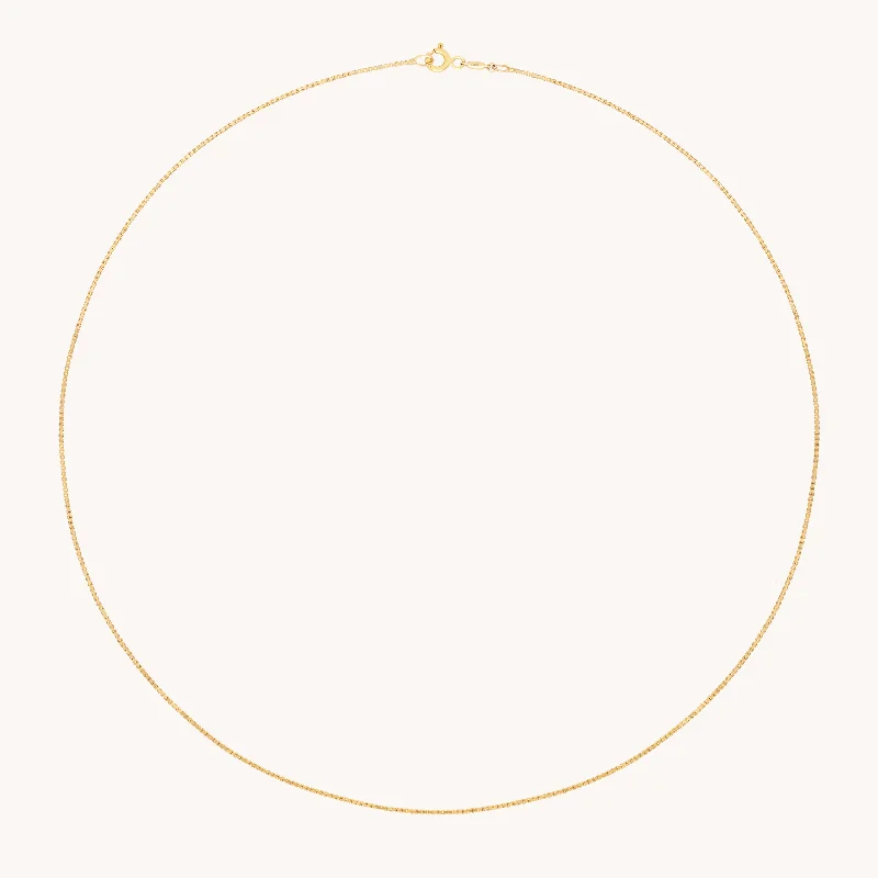 Luxury Jewelry Now At Special Promotional Rates Shoreditch Chain Necklace in Solid Gold