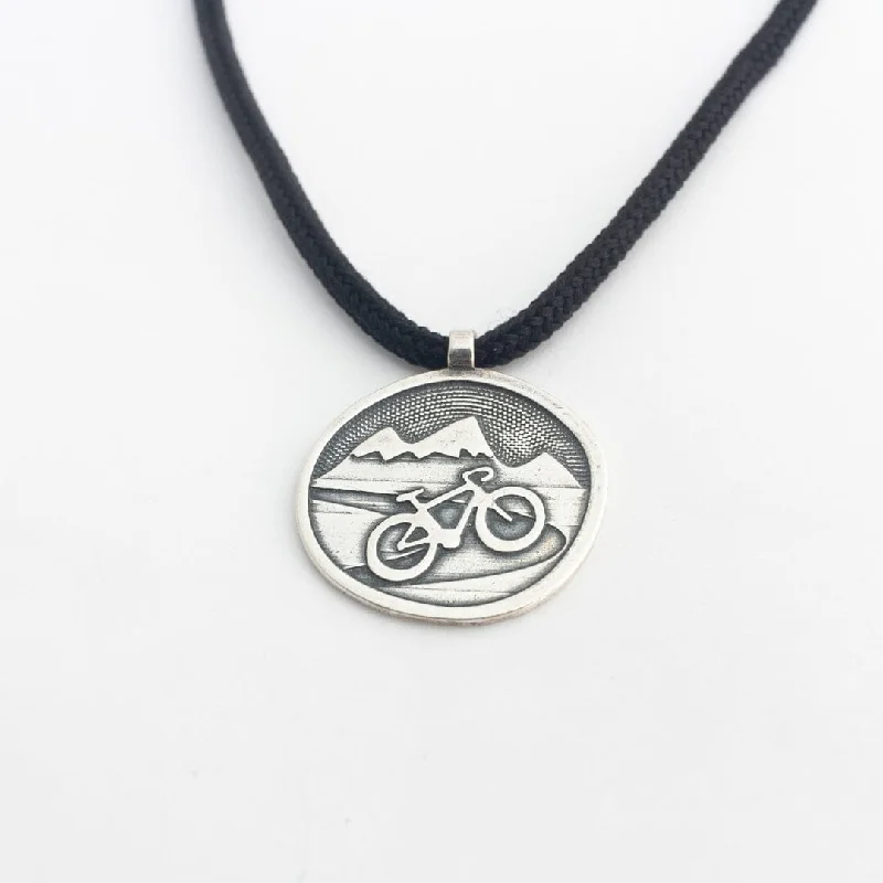 Trendy Minimalist Jewelry For Everyday Wear The Highway to Heaven Necklace