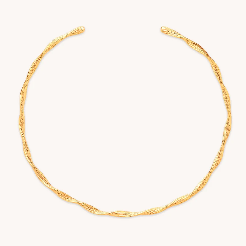 Don't Miss These Dazzling Jewelry Discounts Twist Cuff Necklace in Gold