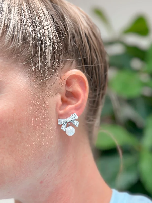 Exclusive Online Discounts On Stylish Jewelry Pearl Bow Post Earrings - Silver