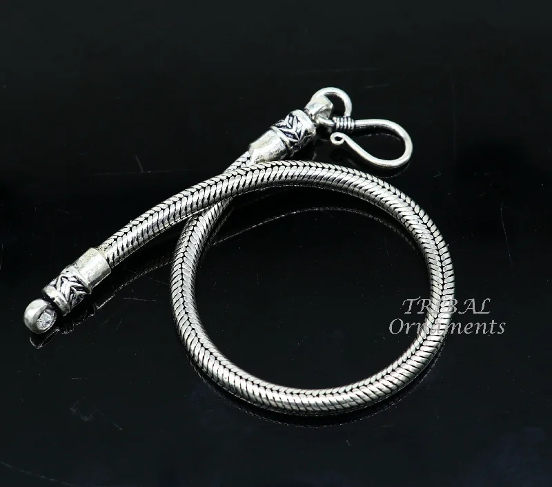 Sparkle In Style With Our Best Jewelry Deals 4mm 925 sterling silver handmade amazing inches snake chain flexible unisex bracelet jewelry from Rajasthan india sbr387 Sparkle In Style With Our Best Jewelry Deals 4mm 925 sterling silver handmade amazing inches snake chain flexible unisex bracelet jewelry from Rajasthan india sbr387